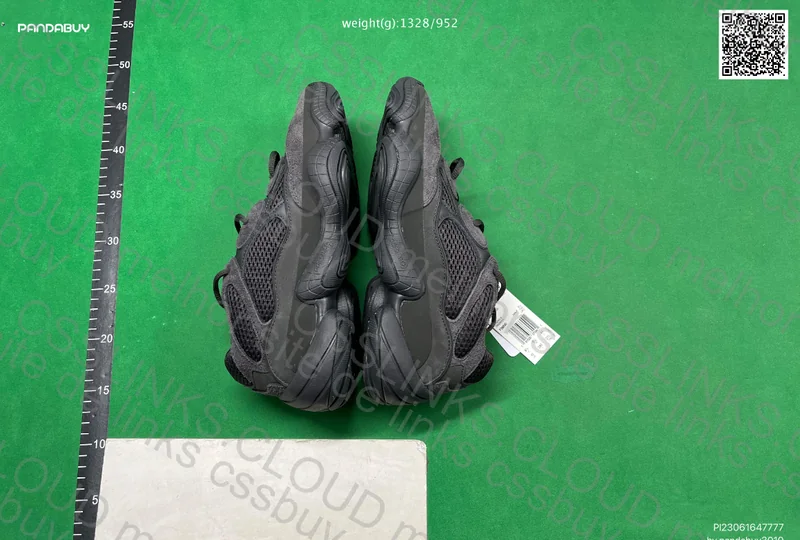 Yeezy 500 - Utility Black 5