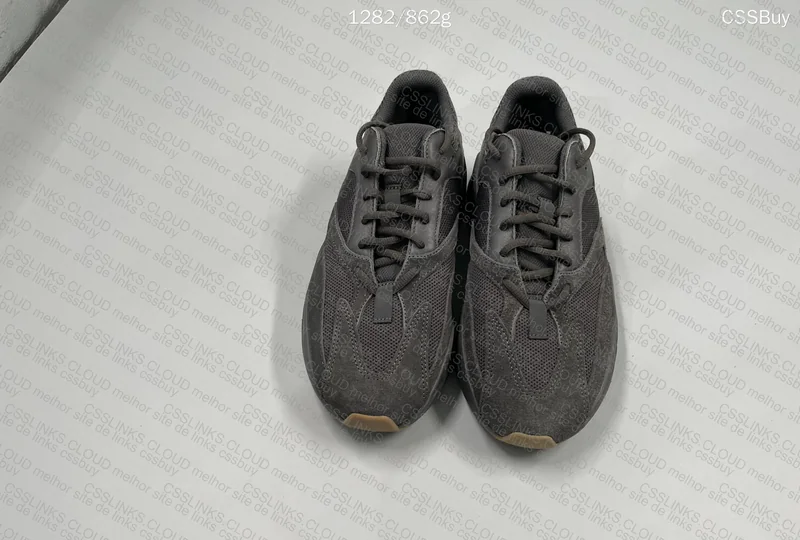Yeezy 700 - 120y gl?