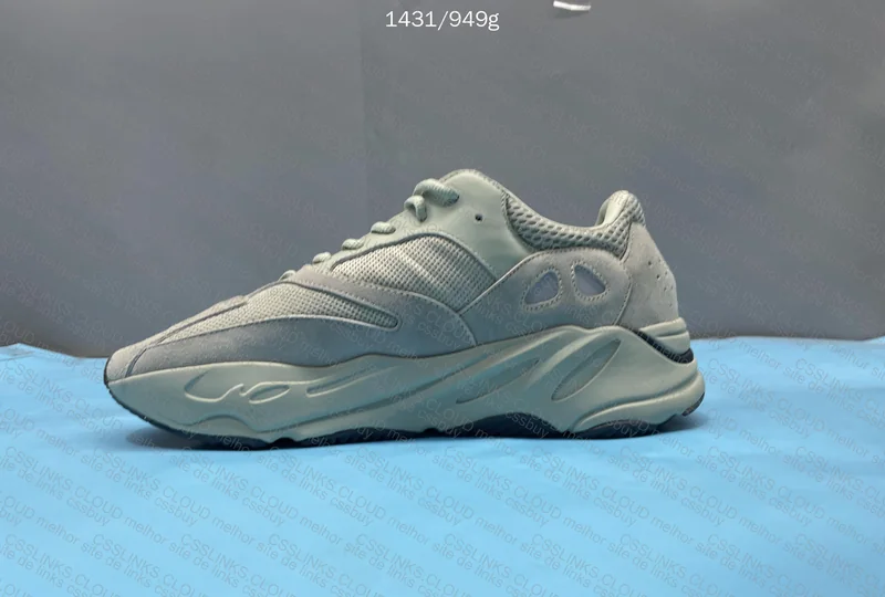 Yeezy 700 - 59y - OWF 4