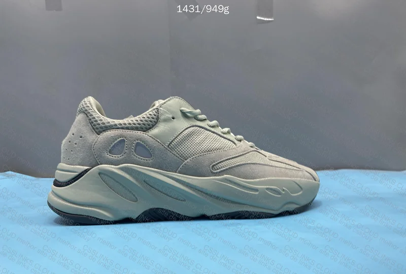 Yeezy 700 - 59y - OWF 5