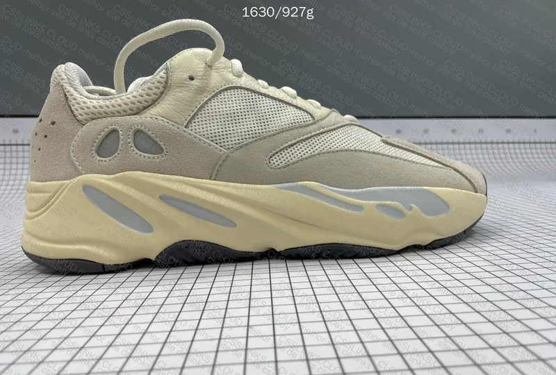 Yeezy 700 Blind Box JMDY, GL? 2