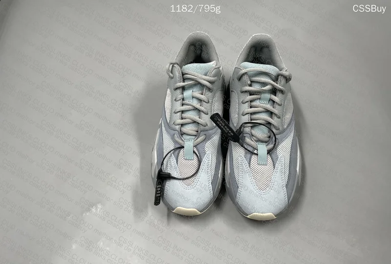 Yeezy 700 Inertia LW