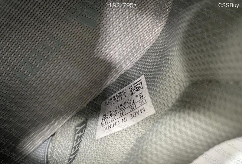 Yeezy 700 Inertia LW 6