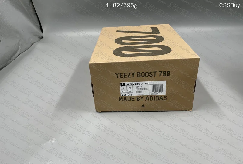 Yeezy 700 Inertia LW 8