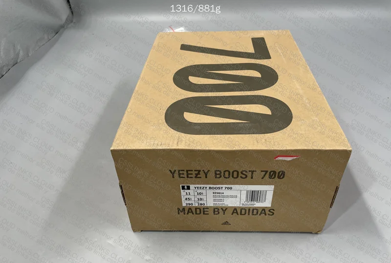 Yeezy 700 mauve 8