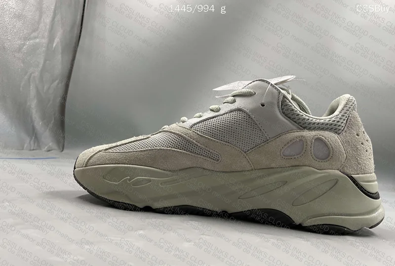 Yeezy 700 (Me ajudem PF) 4