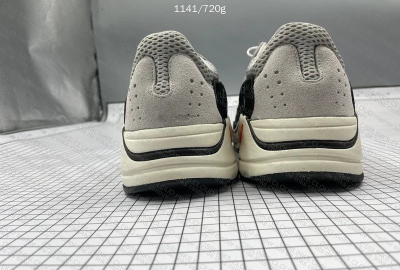 Yeezy 700 Mystery box JMDY 4