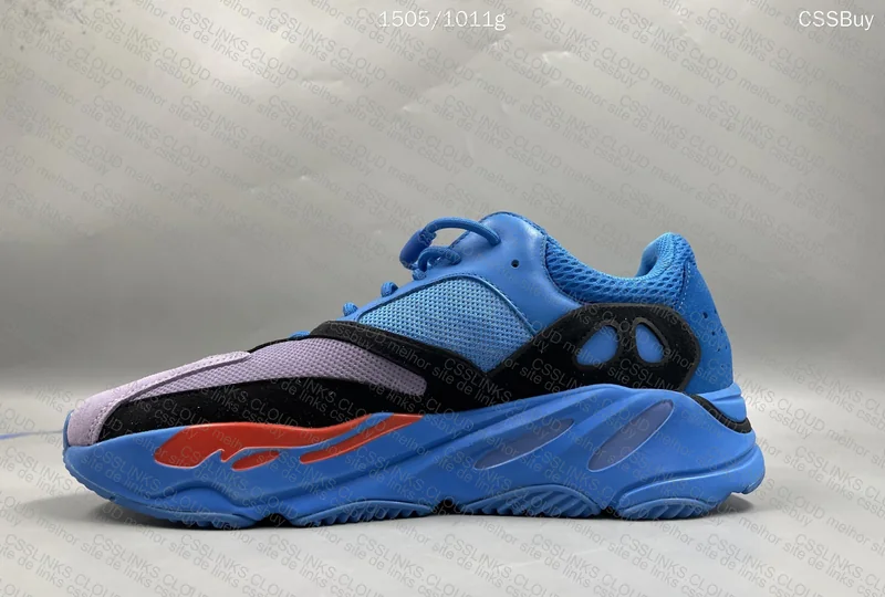 Yeezy 700 (sale) 4