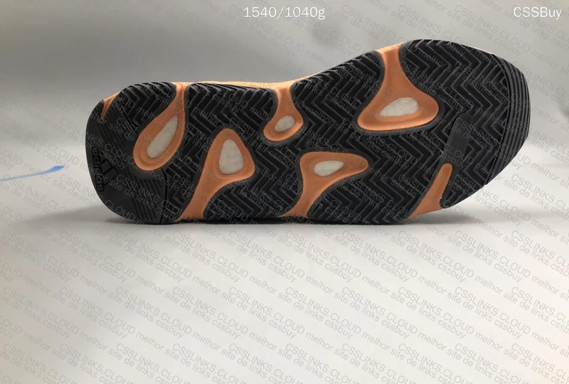 Yeezy 700 (sale) 2