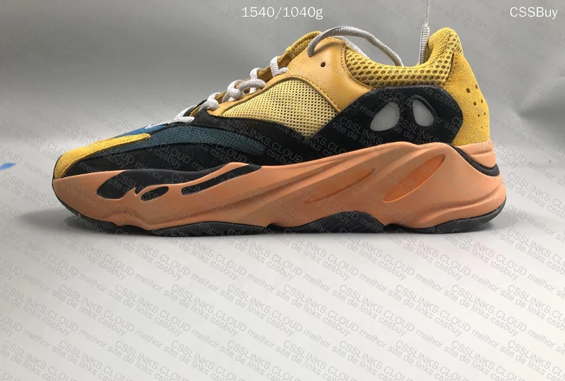 Yeezy 700 (sale) 3