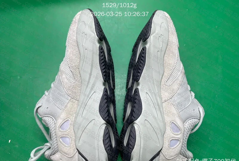 Yeezy 700 Sale 2