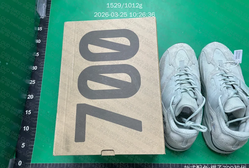 Yeezy 700 Sale 3