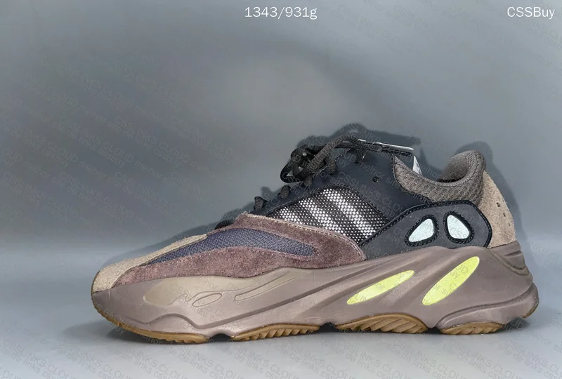 Yeezy 700 Sale (LJR) 9