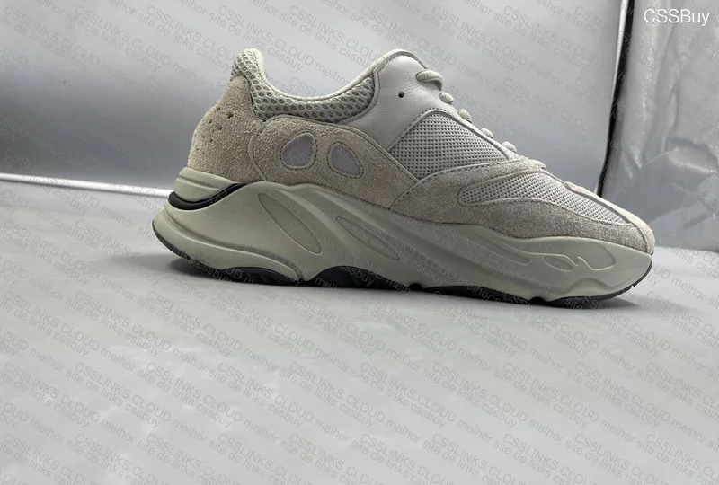 Yeezy 700 "Salt" 6