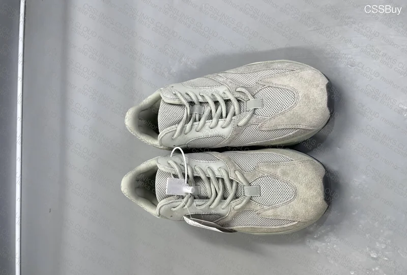 Yeezy 700 "Salt" 8