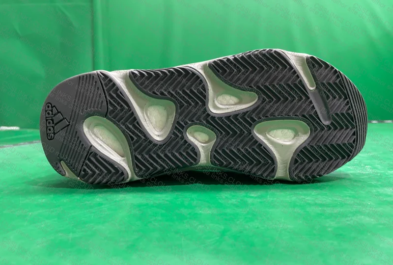 Yeezy 700 Salt 4