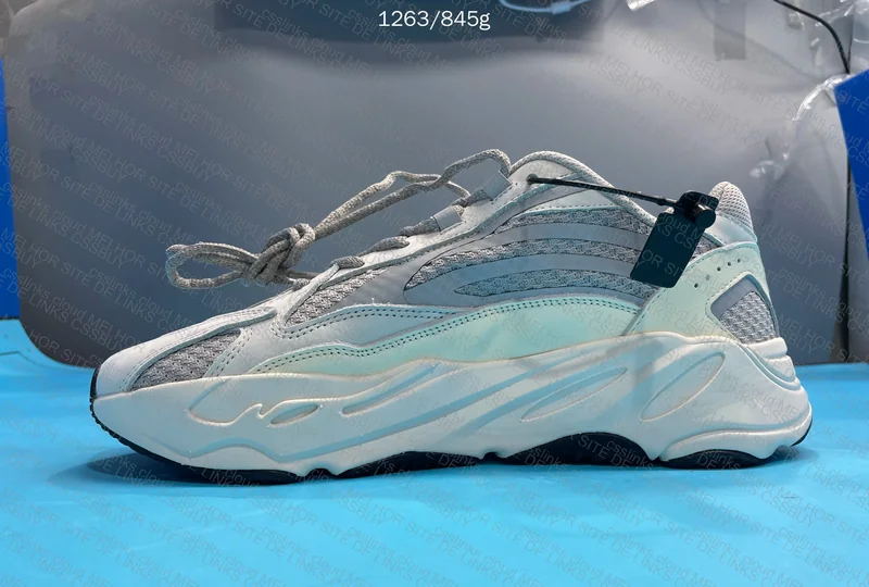 yeezy 700 static 6