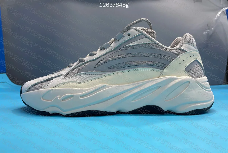 yeezy 700 static 8