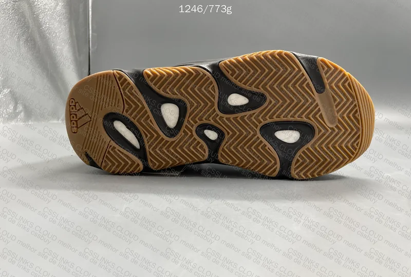 Yeezy 700 V1 Utility Black LW