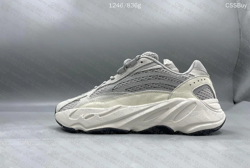 YEEZY 700 v2 5