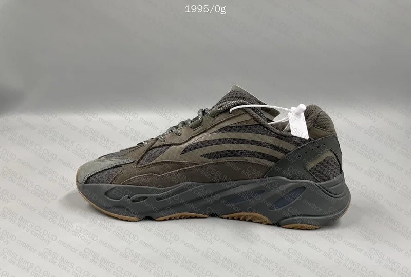 Yeezy 700 V2 Geode 10
