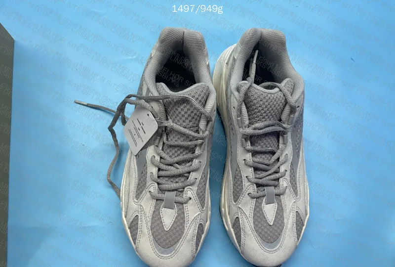 Yeezy 700 v2 OG (sale) 5