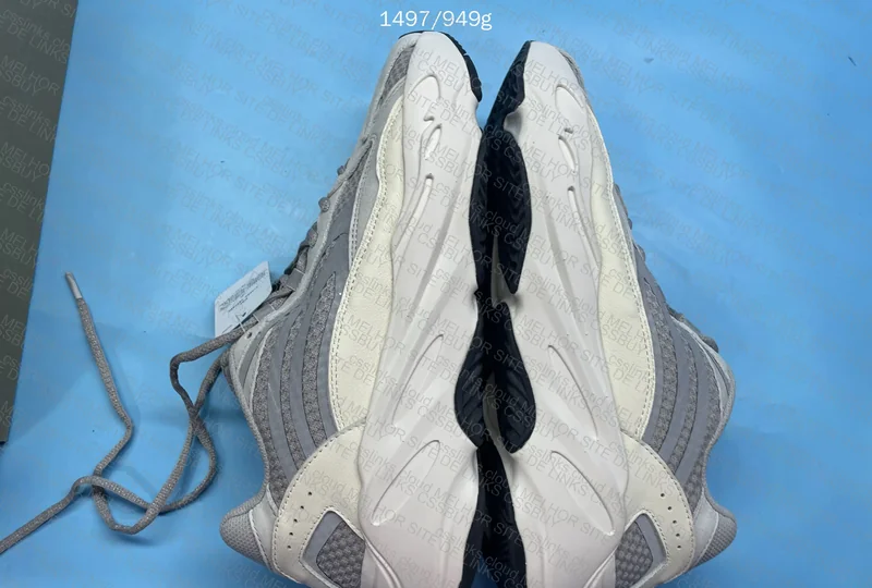 Yeezy 700 v2 OG (sale) 7