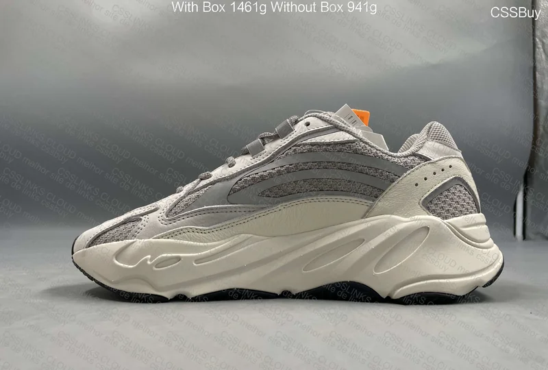 Yeezy 700 v2 Static 3