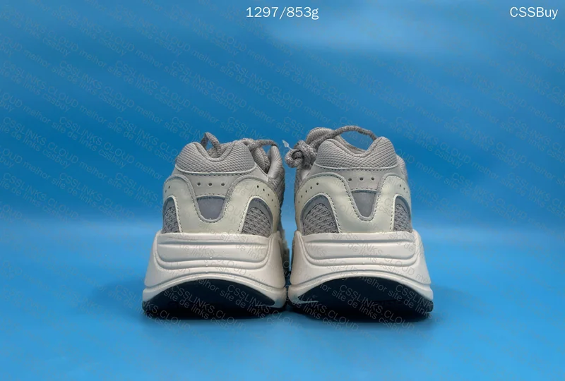 Yeezy 700 v2 Static 4