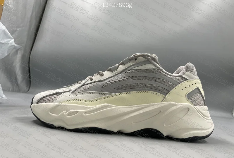 Yeezy 700 v2 Static 8