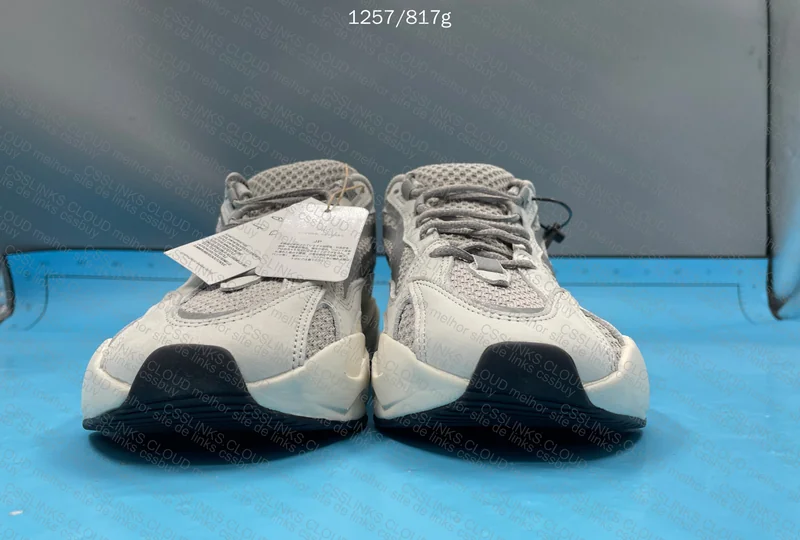 yeezy 700 v2 static 5