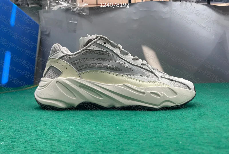 Yeezy 700 V2 Static 7