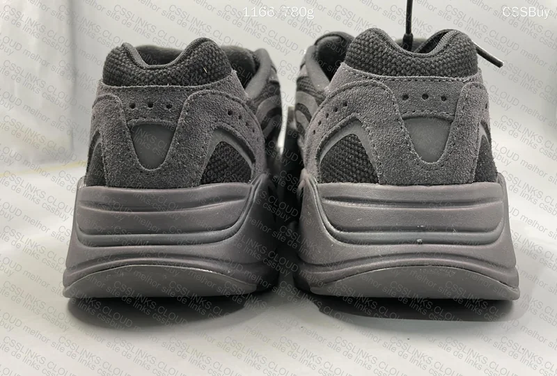 YEEZY 700 V2 VANTA 2