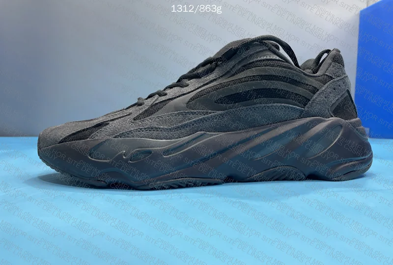 YEEZY 700 V2 VANTA 2