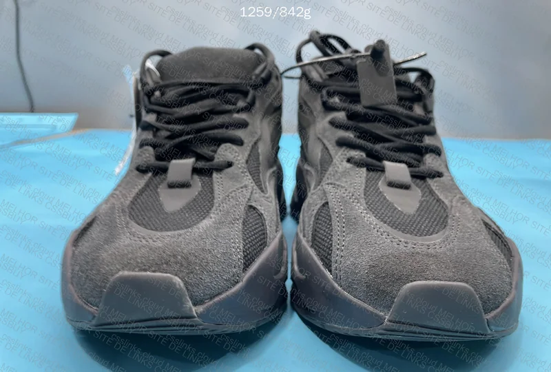 yeezy 700 v2 vanta 2