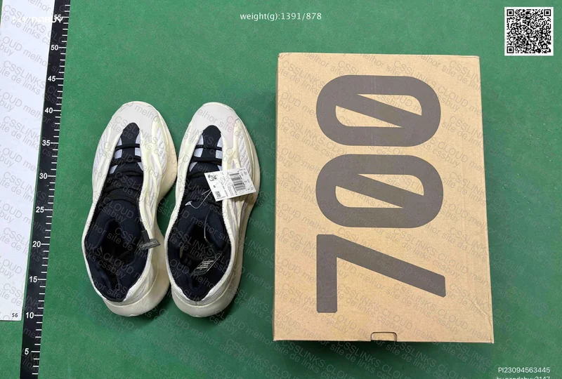 yeezy 700 v3 azael (fotos luz natural)