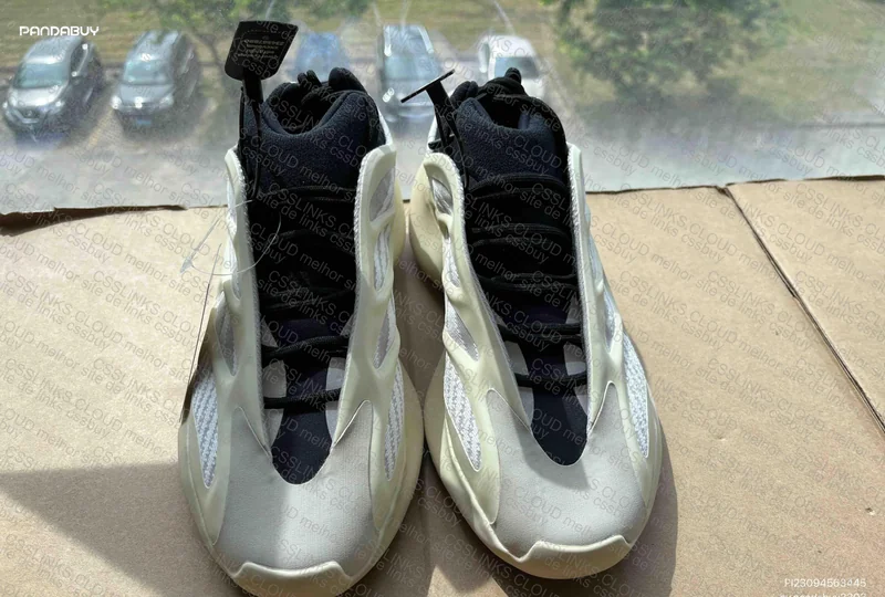 yeezy 700 v3 azael (fotos luz natural) 4