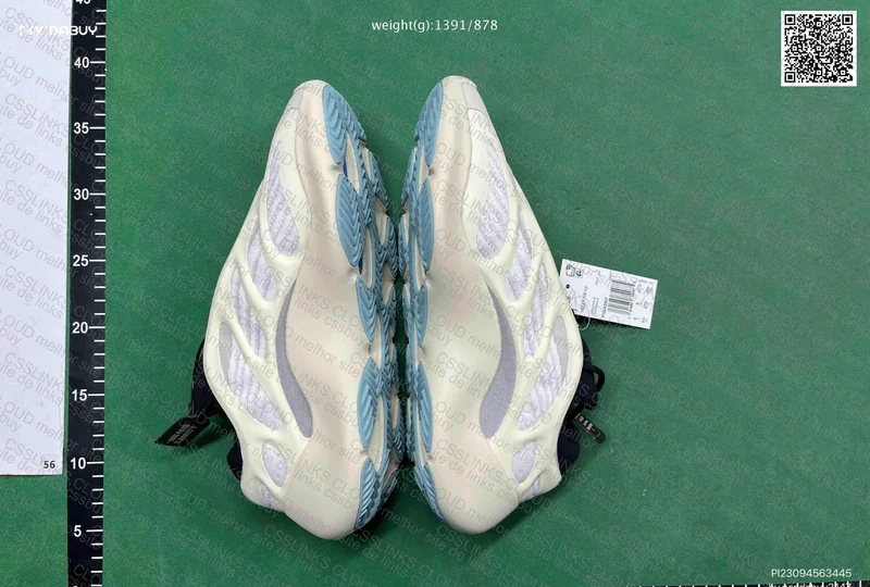 yeezy 700 v3 azael LW 4