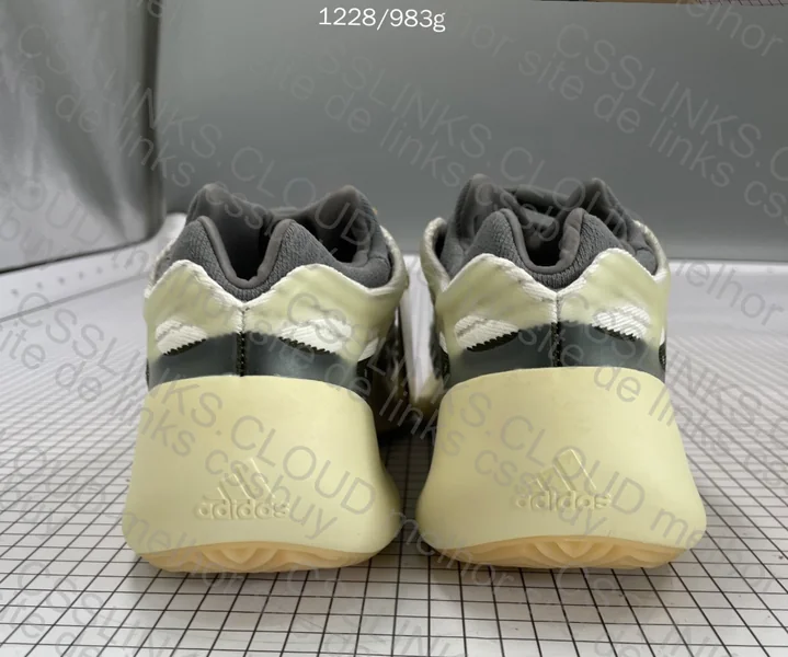 yeezy 700 V3 Blind Box JDMY 4
