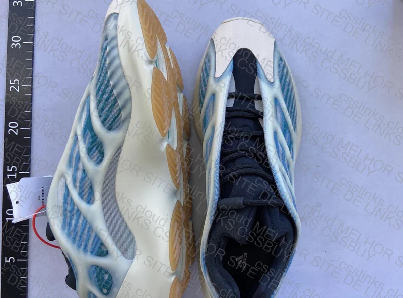 Yeezy 700 V3 (Best Sneaker in the World) 3