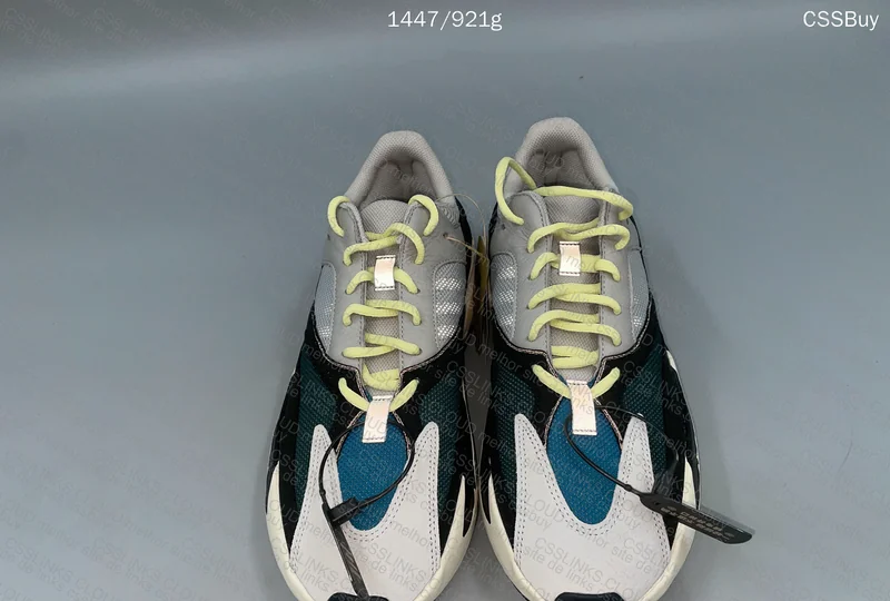 Yeezy 700 Wave Runner 3