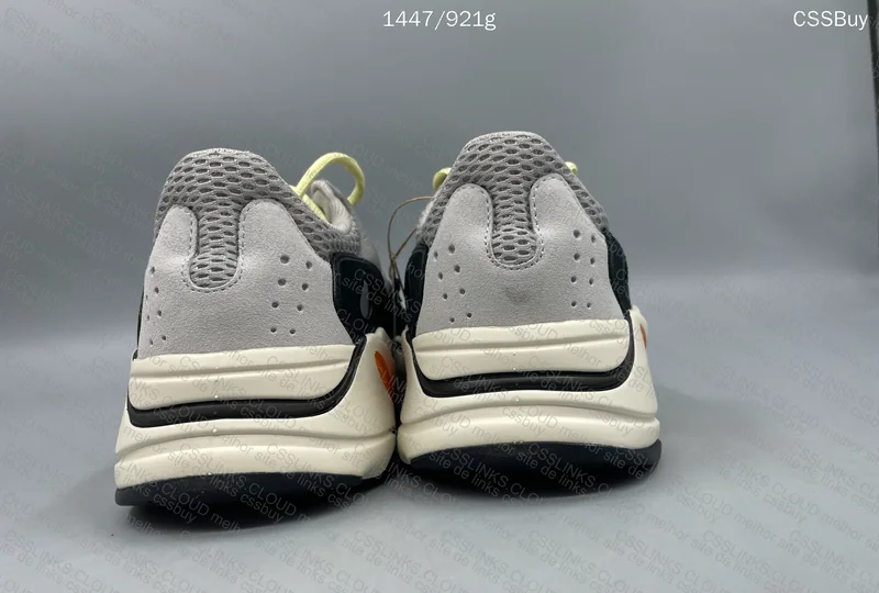 Yeezy 700 Wave Runner 4