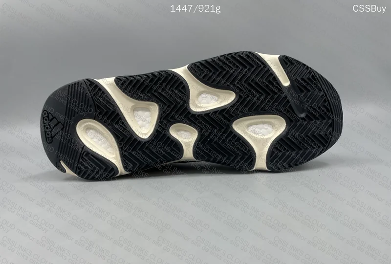 Yeezy 700 Wave Runner 7
