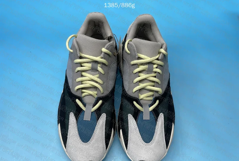 Yeezy 700 Wave Runner