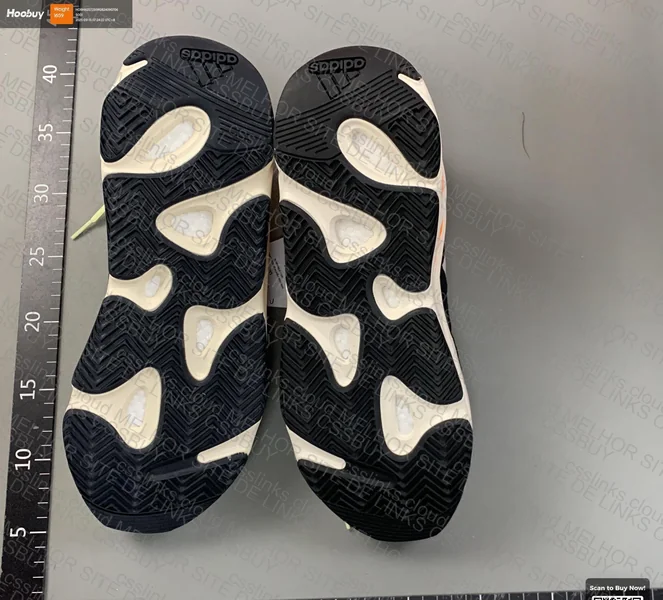 Yeezy 700 Wave Runner - OG 6