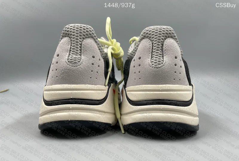 YEEZY 700 WAVE RUNNER OG BATCH