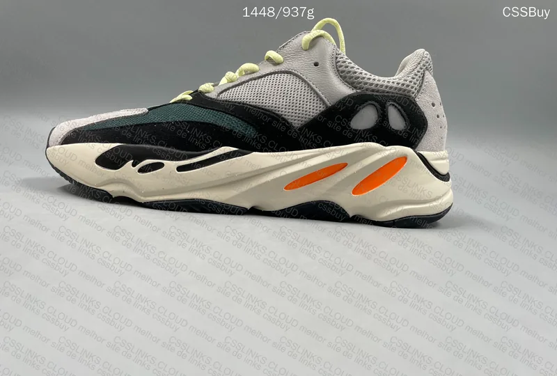 YEEZY 700 WAVE RUNNER OG BATCH 3