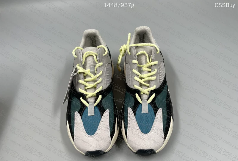 YEEZY 700 WAVE RUNNER OG BATCH 4