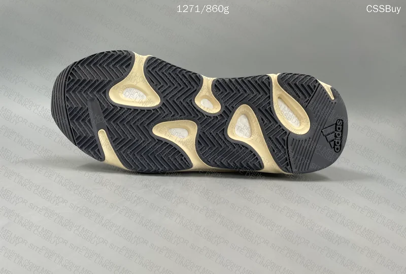YEEZY 700v1 "Analog" 2