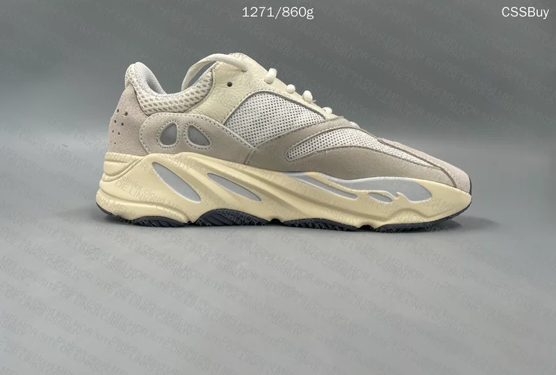 YEEZY 700v1 "Analog" 5